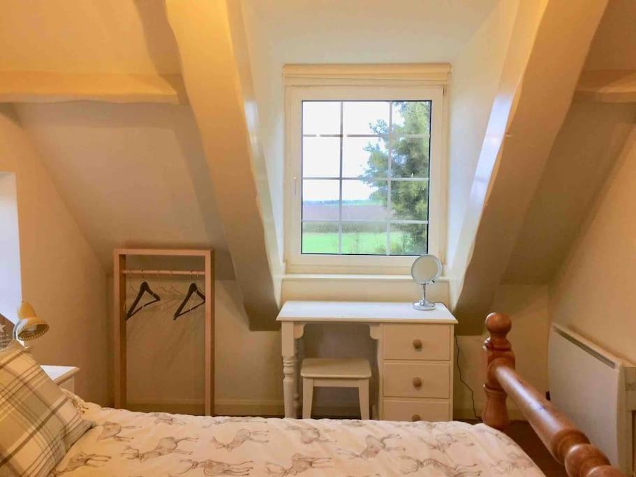 Grove Farm Old Granary, 1St Floor Loft Apartment, Includes Continental Breakfast Lincoln Exterior photo